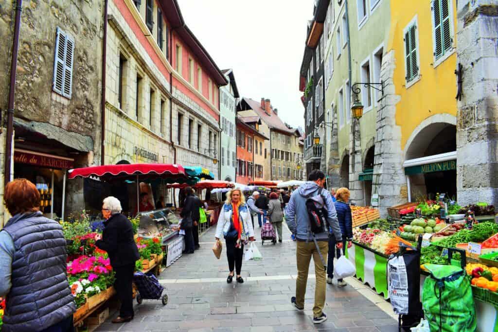 Set just behind the shores of Lake Annecy, travelers can find a fantastic outdoor market lining the streets of Annecy