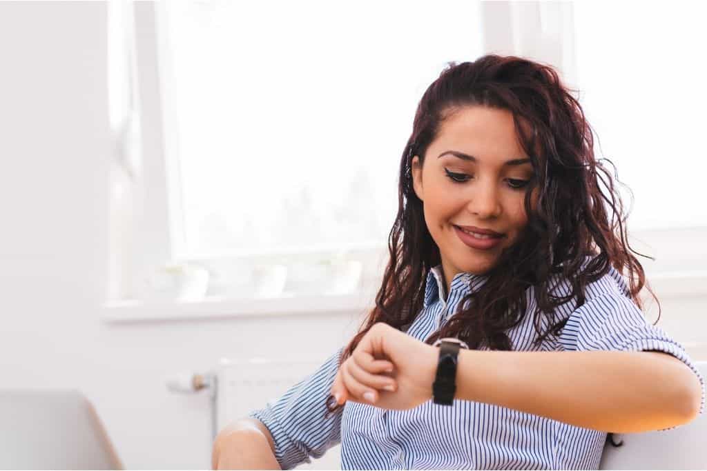If someone asks you what time is it in French, most people check their watches or phones