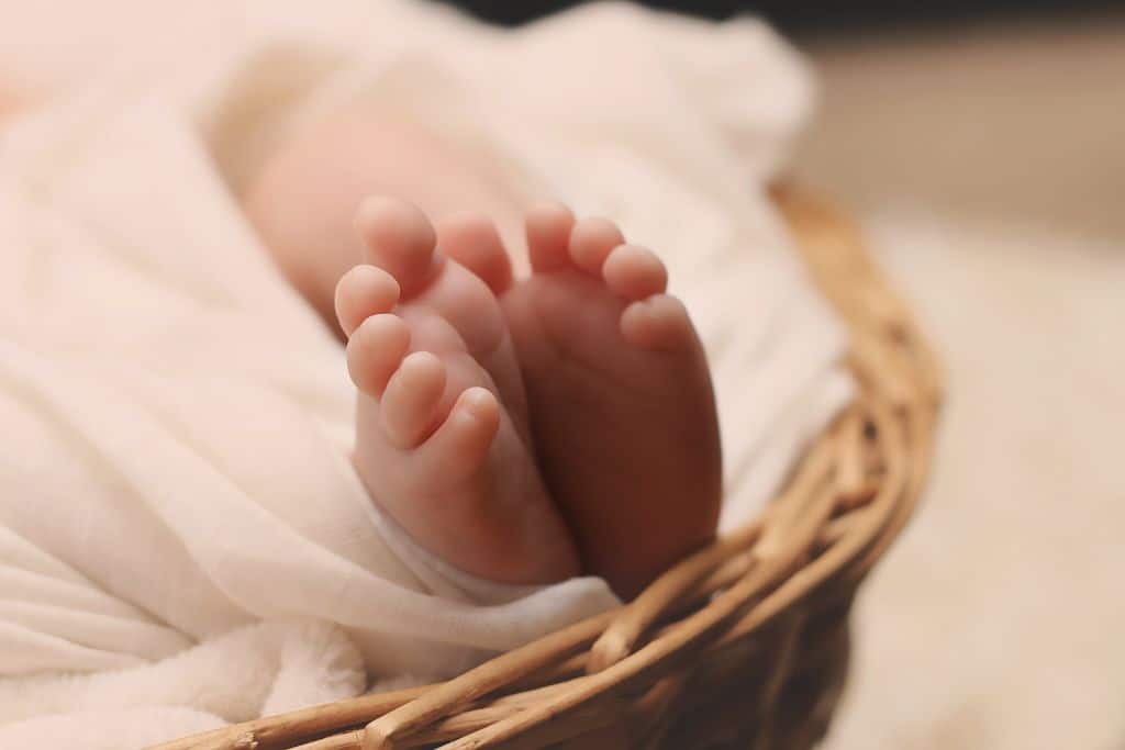 To say congratulations in Spanish to someone who just had a baby, use one of these phrases