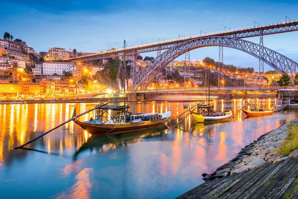 The six bridges cruise brings you in a rabelo along the Douro River under Porto's six bridges