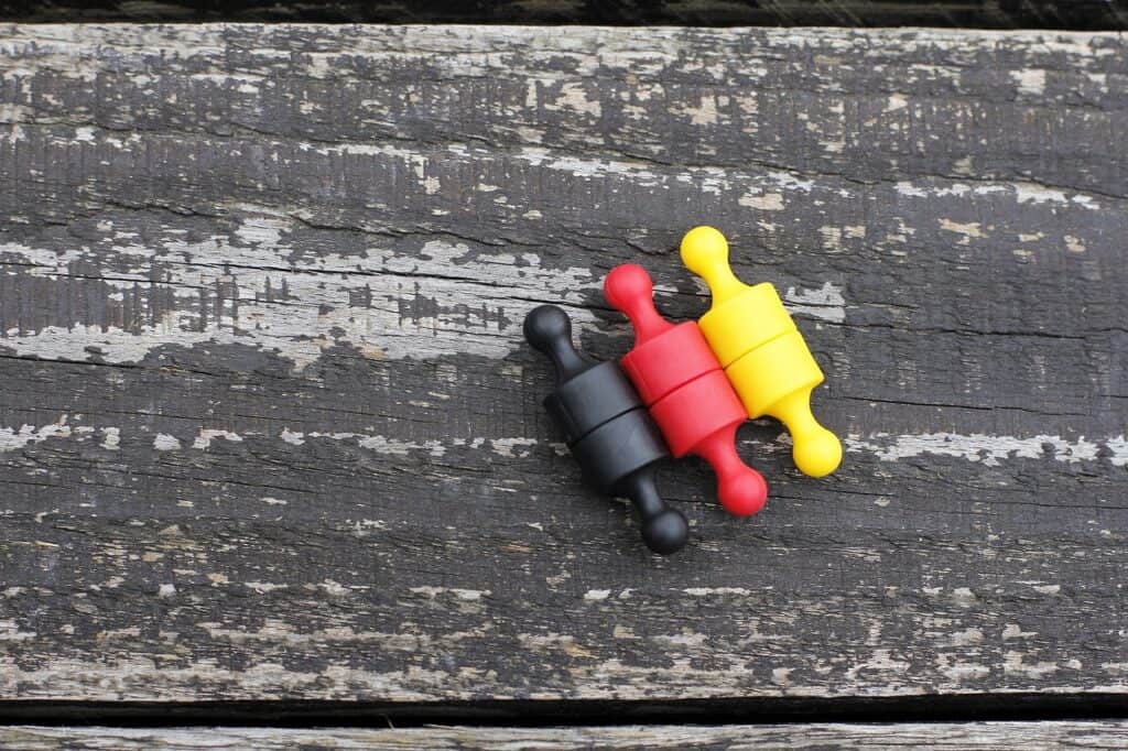 Magnets in the colors of the German flag