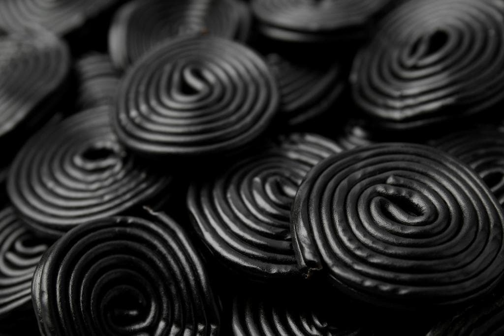 Black liquorice spirals