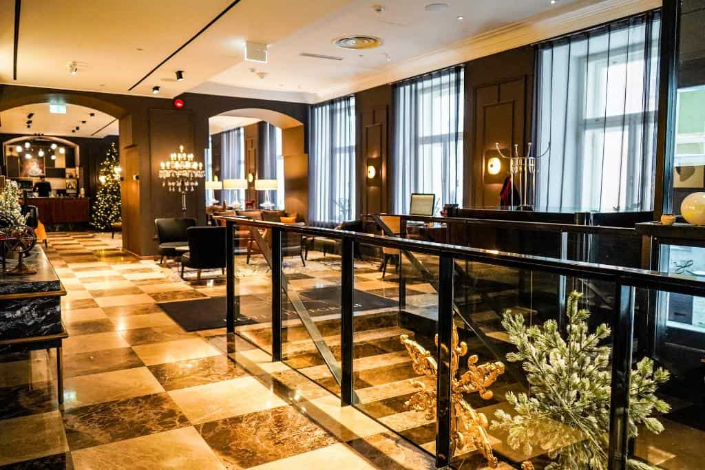 In this official Hotel Telegraaf review, I have explored the property grounds including the lobby and meeting rooms