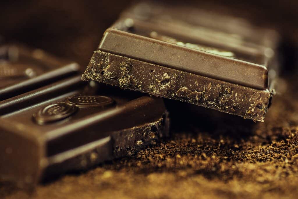 Dark chocolate bar