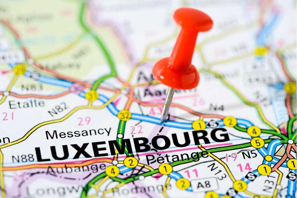 City map of Luxembourg with a red pin in it