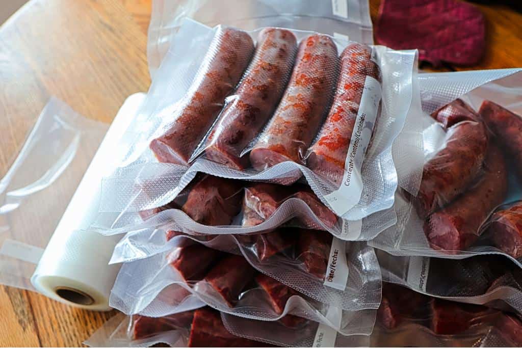 Vacuum-sealed sausage in a stack